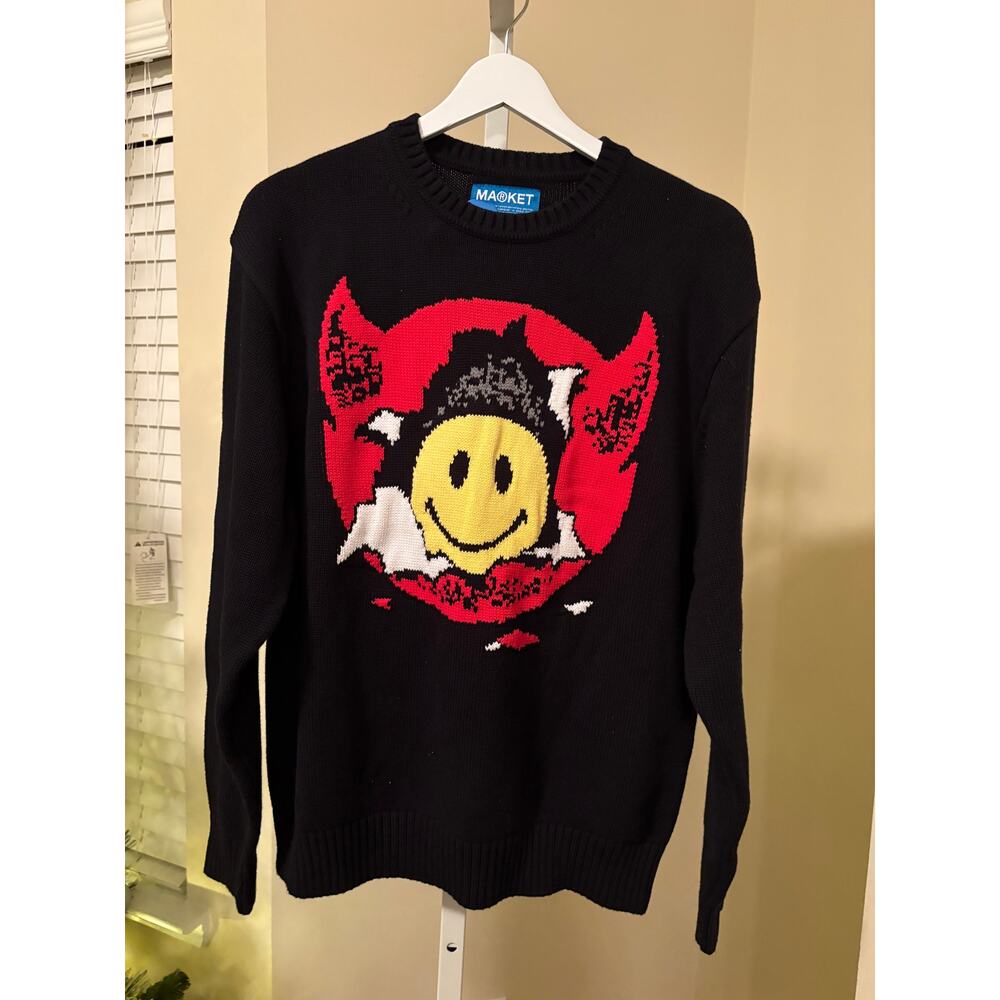 NWT Market Smiley  Inner Peace Sweater Size M